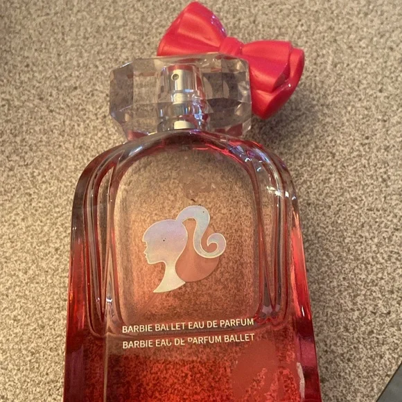 Barbie Vibrant Pink Fragrance with Bow - Picture 3 of 3